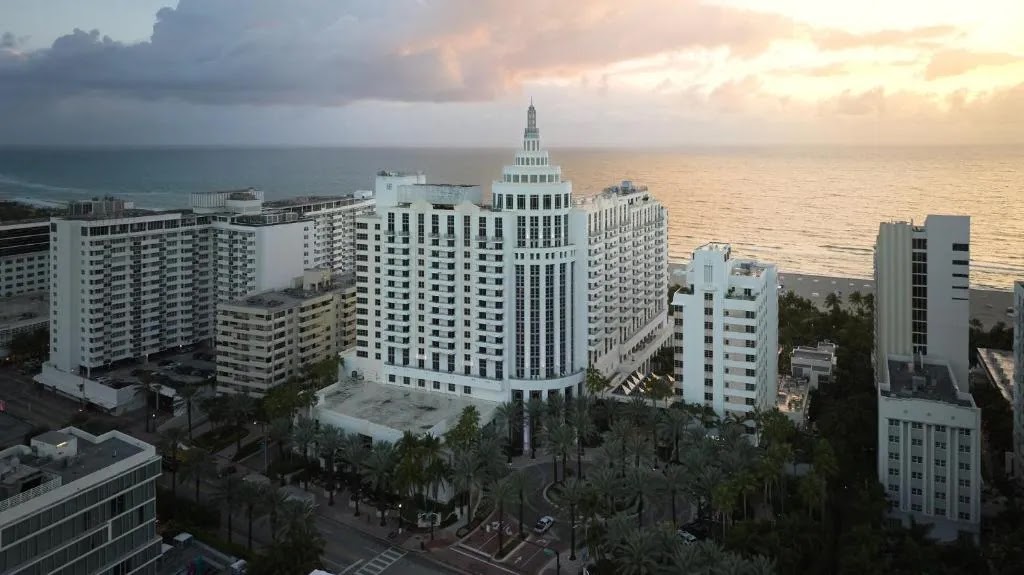 Loews Miami Beach Hotel exterior beachfront South Beach